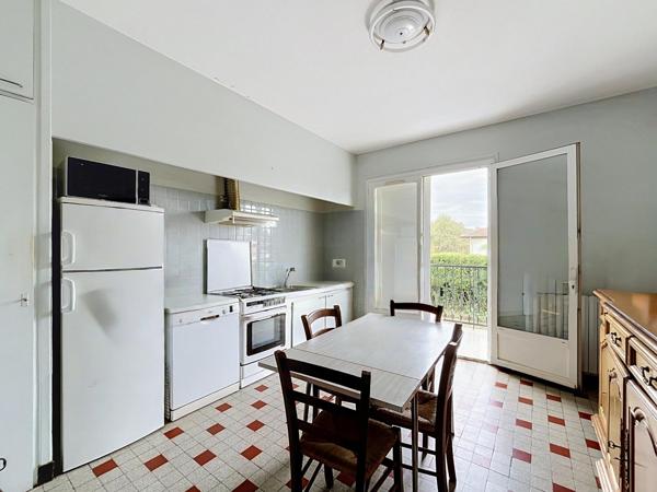 Maison 120 m² - rez-de-chaussée 97 m² - 4 pièces, terrain 1086 m²