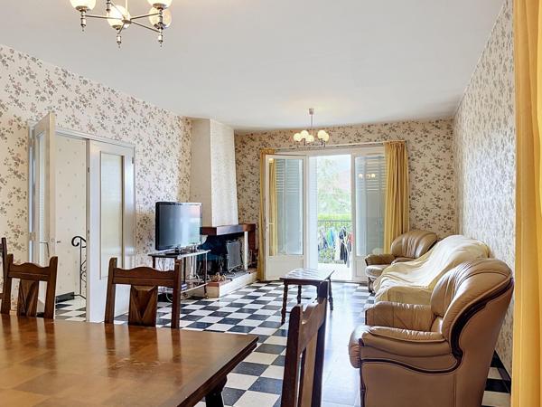 Maison 120 m² - rez-de-chaussée 97 m² - 4 pièces, terrain 1086 m²