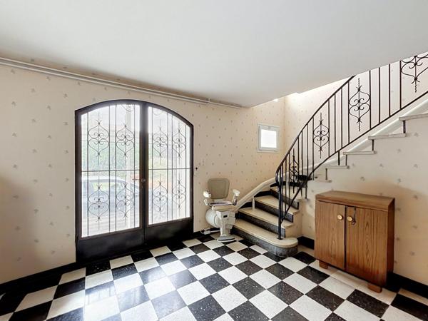 Maison 120 m² - rez-de-chaussée 97 m² - 4 pièces, terrain 1086 m²