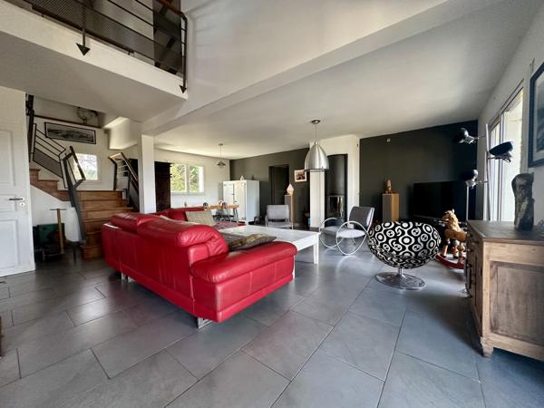 Maison 6 pièces - 180 m² Bien prestige