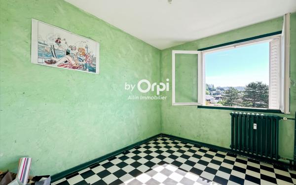 Appartement à vendre    4 pièces •  Montluçon