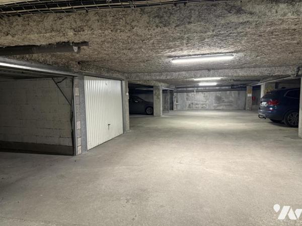 GARAGE BD ROBERT SCHUMAN