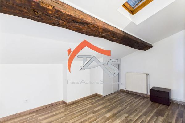 Vente                                                      Appartement
                        
                     3 pièces                      69 m2                     à Villars
