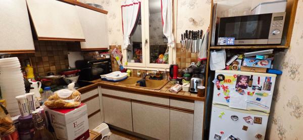 Charmant appartement de 2 pièces à Étampes avec box et une cave.