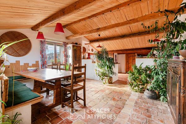 La maison de village et son joli jardin au pays des lavandes