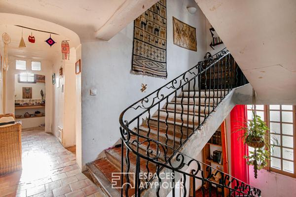 La maison de village et son joli jardin au pays des lavandes