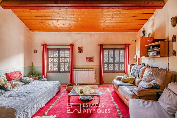 La maison de village et son joli jardin au pays des lavandes