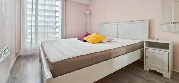 Dpt Paris (75), à louer PARIS 15EME ARRONDISSEMENT appartement meublé T2 de 47 m²