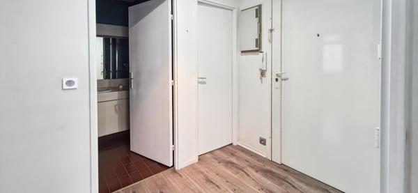 Dpt Paris (75), à louer PARIS 15EME ARRONDISSEMENT appartement meublé T2 de 47 m²