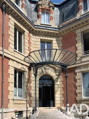 Location appartement 4 pièces 109 m² Fontainebleau