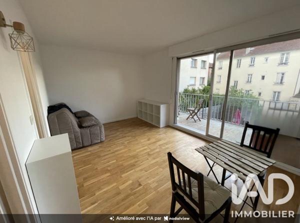 Location studio 28 m² Maisons-Alfort