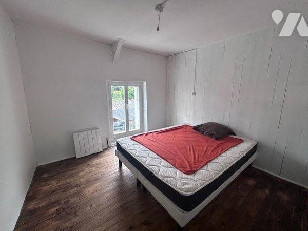 A découvrir : Maison à Vendre à Évran (22630) dans le bourg de Bétineuc  

Cette charmante ma...