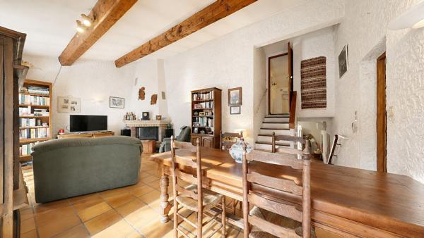 RARE À LA VENTE SECTEUR RECHERCHÉ MAISON 3 CHAMBRES