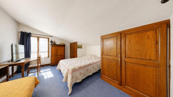 RARE À LA VENTE SECTEUR RECHERCHÉ MAISON 3 CHAMBRES