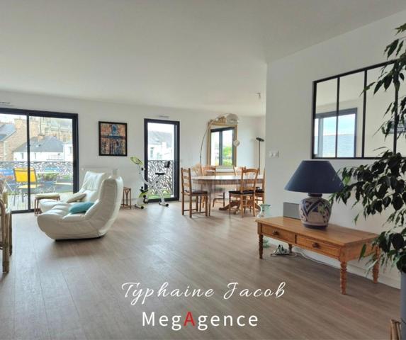 Appartement à PAIMPOL, 22500 - 6 pièces 171m²