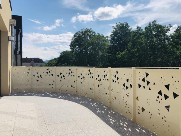 OBERNAI - Récent F2 bien agencé avec terrasse