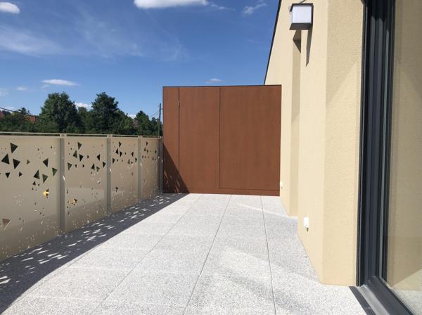 OBERNAI - Récent F2 bien agencé avec terrasse