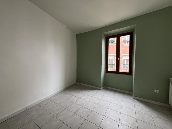 APPARTEMENT T2