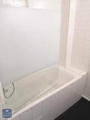Appartement à louer 4 pièces 68.59m² Nantes (44100)
