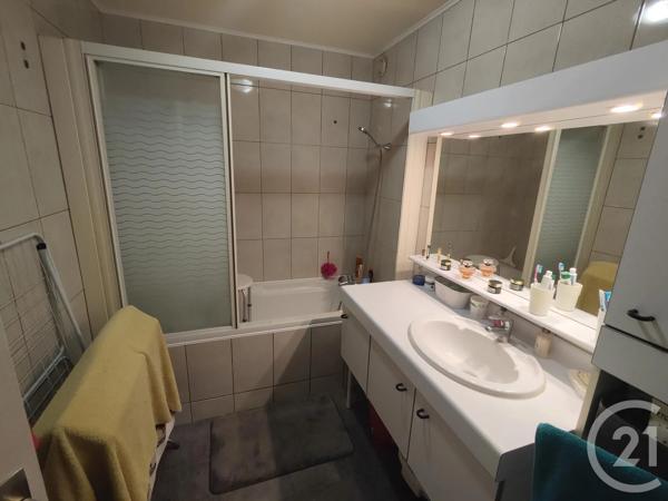 Appartement F3 à vendre  3 pièces - 68,89 m 2   FRANCONVILLE LA GARENNE  - 95