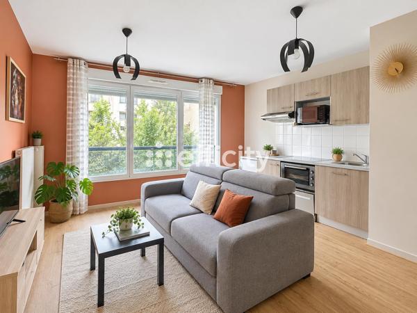 Appartement
         2 pièces
        - 39 m² 185 000 € *