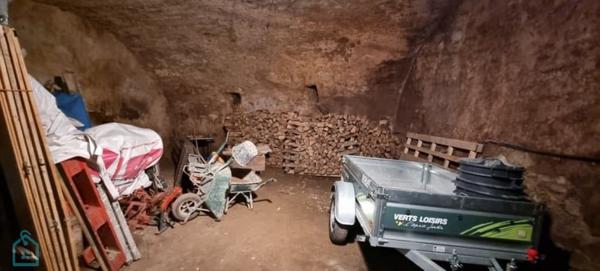 CHARMANTE MAISON DE VILLAGE ENTIEREMENT RENOVEE