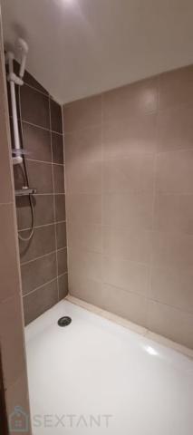 CHARMANTE MAISON DE VILLAGE ENTIEREMENT RENOVEE