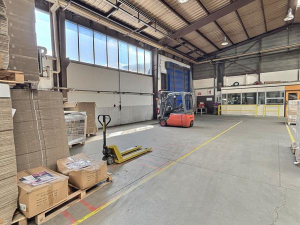 BÂTIMENT INDUSTRIEL / LOGISTIQUE SAINT-AVOLD 4 500 m²