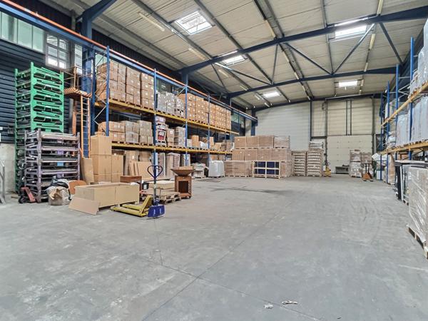 BÂTIMENT INDUSTRIEL / LOGISTIQUE SAINT-AVOLD 4 500 m²