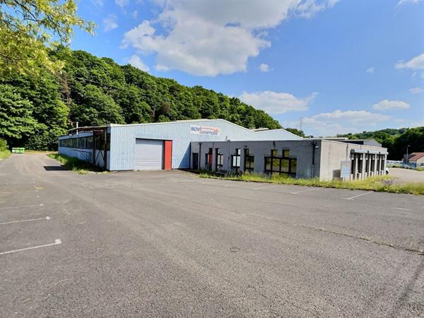 BÂTIMENT INDUSTRIEL / LOGISTIQUE SAINT-AVOLD 4 500 m²