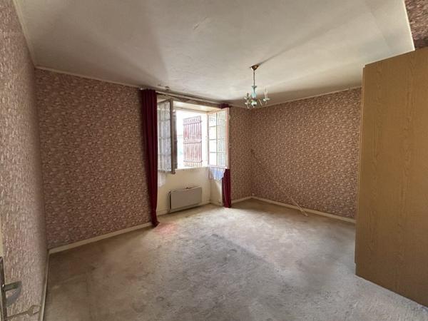 Maison à vendre |  Roussines |  4 pièces | 100 m²