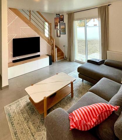 Lumineuse et agréable maison familiale secteur Maison dans la Vallée.