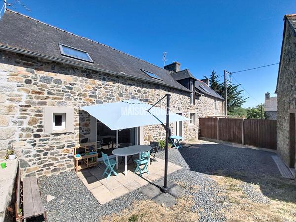 Une maison de caractère à Hillion avec dépendance et jardin