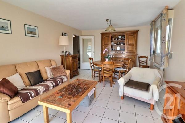 Appartement T3 à vendre  3 pièces - 62,29 m2 FREJUS - 83