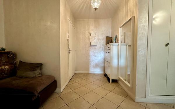 Appartement à vendre    3 pièces • 75 m2 Épinay-sur-Seine