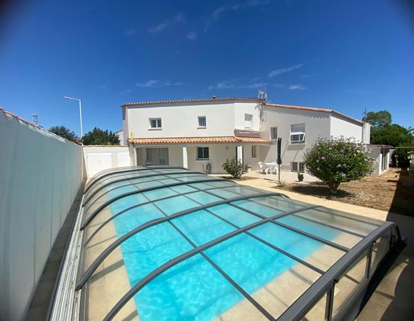 A VENDRE LA ROCHELLE MAISON FAMILIALE 171M2- 4 CHAMBRES- GARAGE DE 67M2-PISCINE , La rochelle