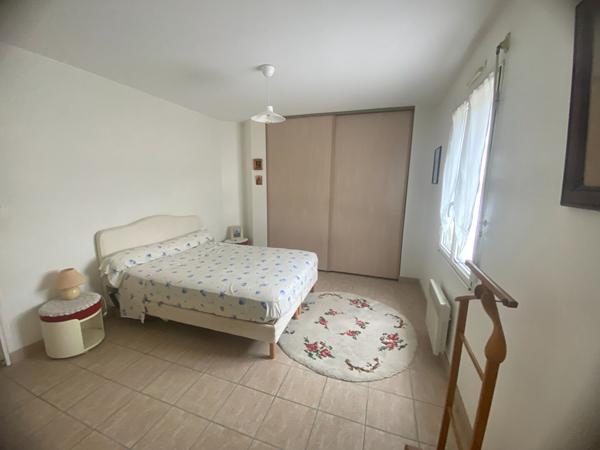 A VENDRE LA ROCHELLE MAISON FAMILIALE 171M2- 4 CHAMBRES- GARAGE DE 67M2-PISCINE , La rochelle