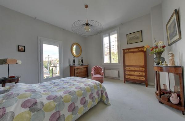 EXCLUSIVITE RARE MAISON DE VILLE 6 PIECES SUR MONTAUBAN INTRA BOULEVARD