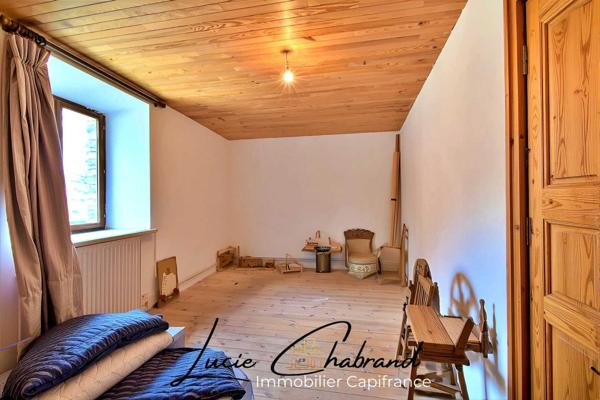 Maison à vendre 10 pièces (05)