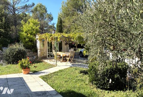 VILLA T5 AVEC PISCINE, CUISINE D'ETE, DOUBLE GARAGE, ABRI VOITURES ET CARPORT SAINT-MAXIMIN