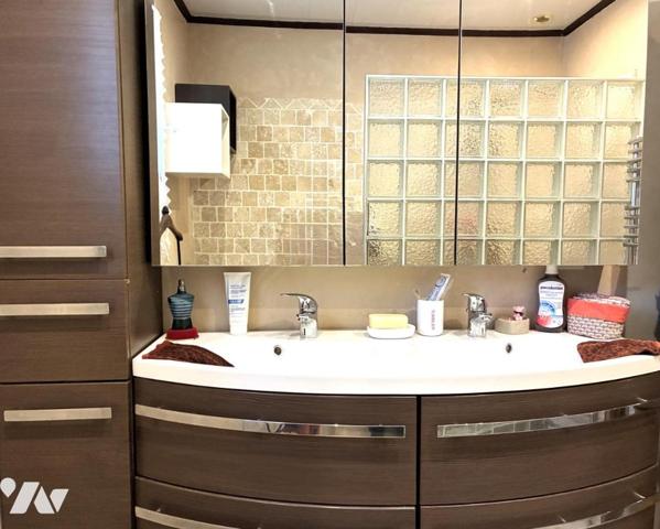 VILLA T5 AVEC PISCINE, CUISINE D'ETE, DOUBLE GARAGE, ABRI VOITURES ET CARPORT SAINT-MAXIMIN