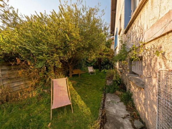 MAISON DE CARACTÈRE BAIGNÉE DE LUMIÈRE -VUE DÉGAGÉE ET CALME ABSOLU À MARCOUSSIS