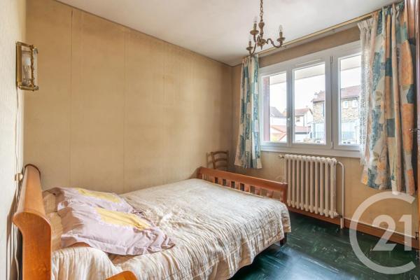 Maison à vendre  7 pièces - 119,25 m 2   VILLIERS SUR MARNE  - 94