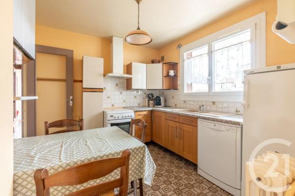 Maison à vendre  7 pièces - 119,25 m 2   VILLIERS SUR MARNE  - 94