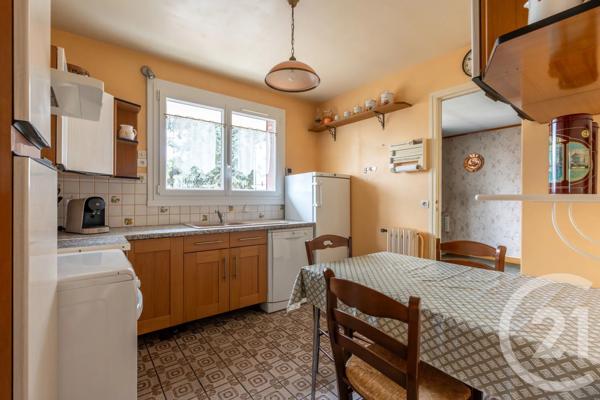 Maison à vendre  7 pièces - 119,25 m 2   VILLIERS SUR MARNE  - 94