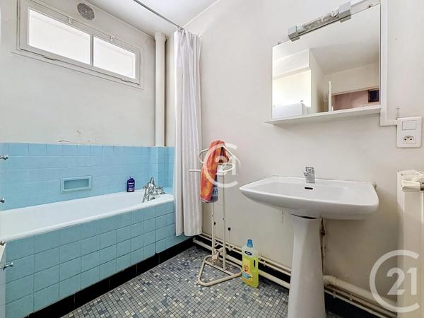 Appartement F1 à vendre  1 pièce - 34,07 m 2   MONTREUIL  - 93