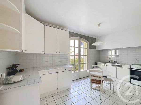 Maison à vendre  5 pièces - 145 m 2   THIAIS  - 94