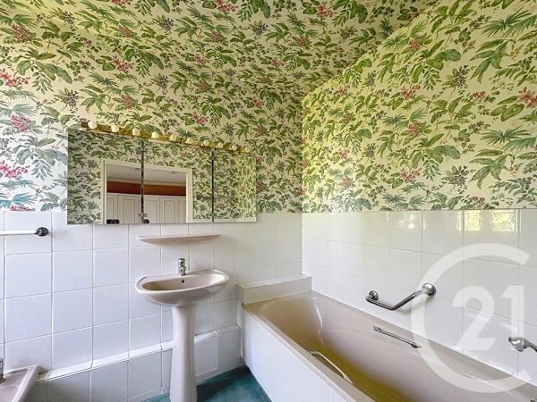 Maison à vendre  5 pièces - 145 m 2   THIAIS  - 94