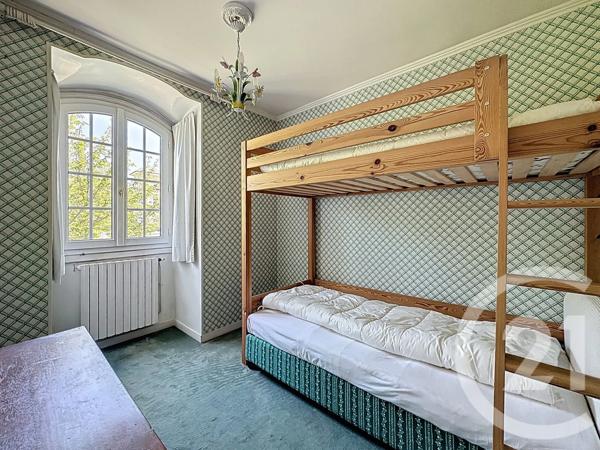 Maison à vendre  5 pièces - 145 m 2   THIAIS  - 94