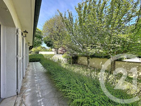 Maison à vendre  5 pièces - 145 m 2   THIAIS  - 94